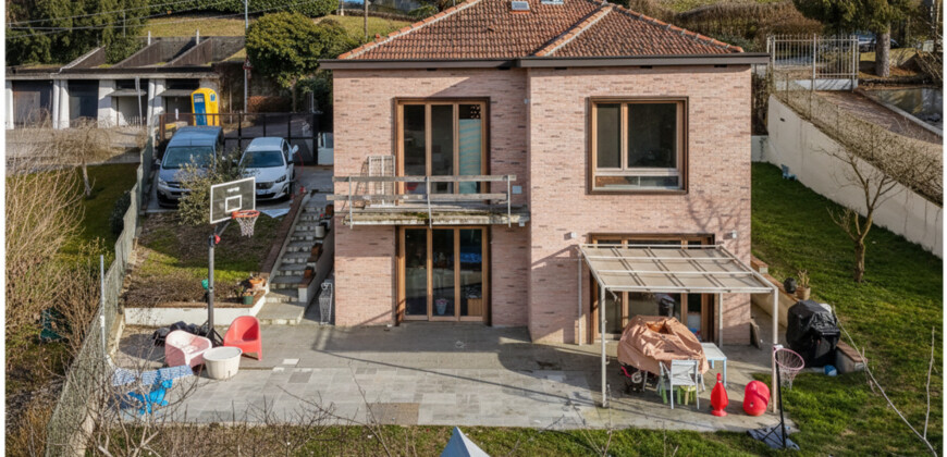 Villa in vendita in Strada Val San Martino, 162